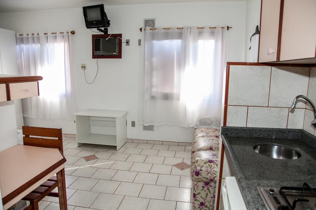 Residencial Ilha Dourada Hotel Governador Celso Ramos Cameră foto